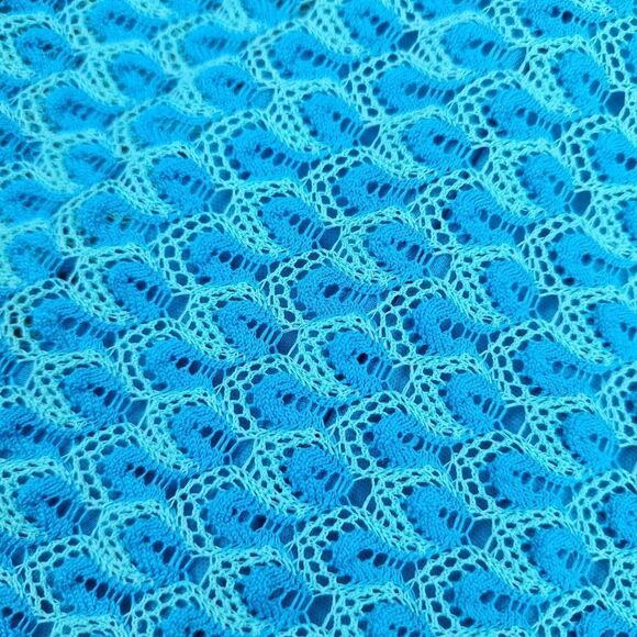 🔹️New Directions Turquoise Knit Peacock Asymmetric Hem Top Large - Picture 9 of 10